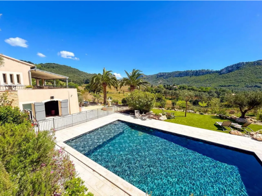 Villa-Le-Castellet-REF6741753